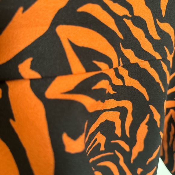 Orange and Black Messini Skirt - Picture 4 of 6